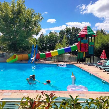 Camping Fontaine Du Roc Casa de hóspedes Devillac Exterior foto