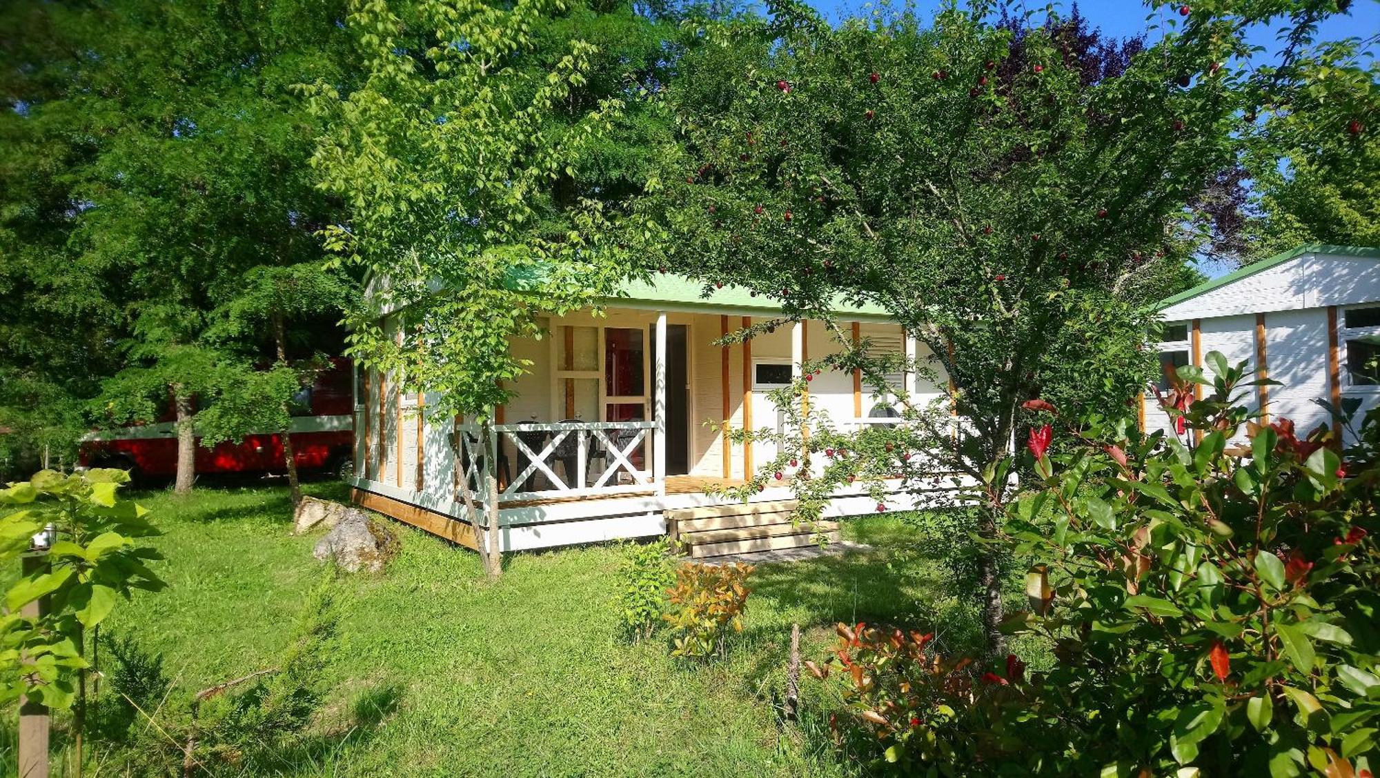 Camping Fontaine Du Roc Casa de hóspedes Devillac Exterior foto